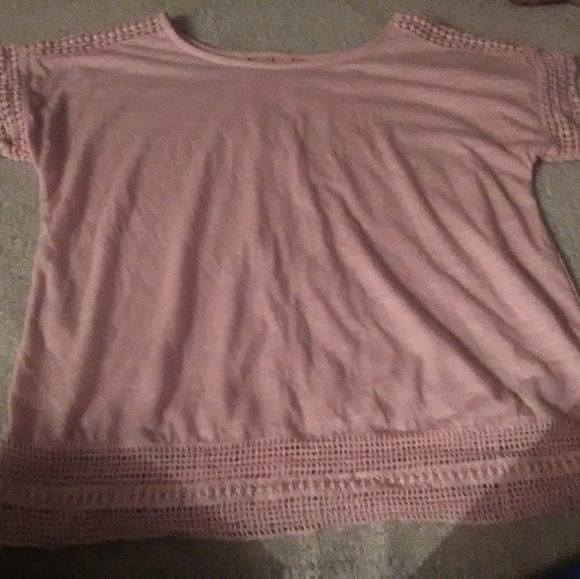 Clothes - Picture 2 of 7